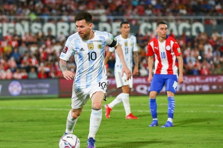 Messi y Argentina no pueden contra Paraguay