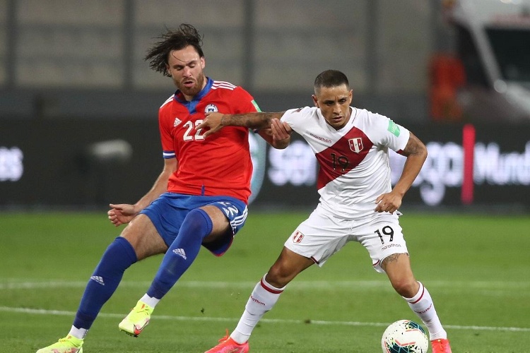 Perú gana y hunde a Chile rumbo al Mundial 