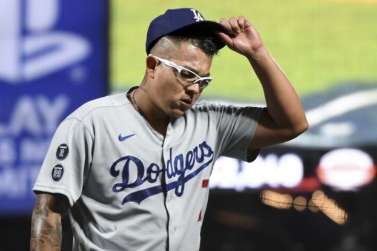Noche para el olvido de Urías, Dodgers se aleja de la Serie Mundial