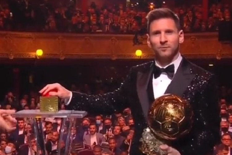  Messi agradece y dedica su séptimo Balón de Oro 