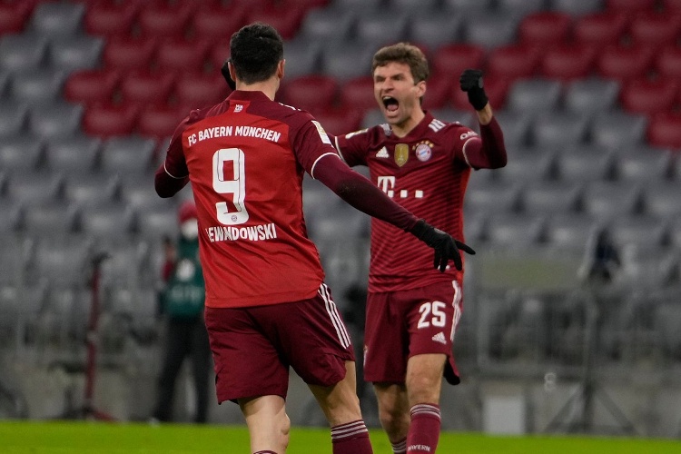Bayern Múnich cierra el año destrozando a su rival 
