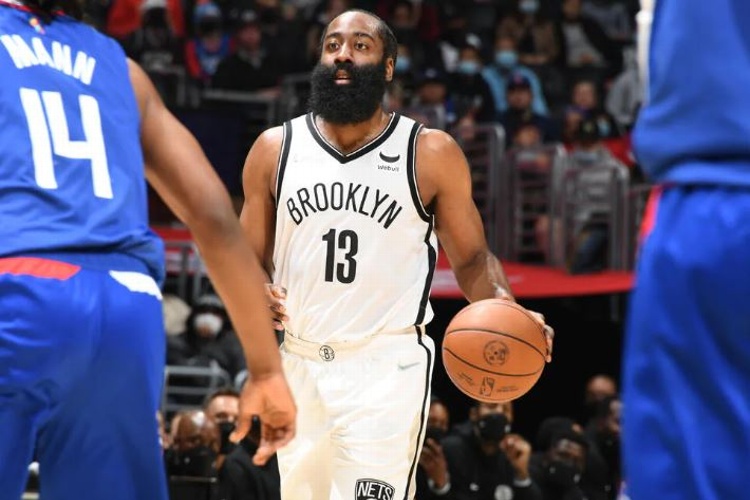 Nets doblegan a los Clippers