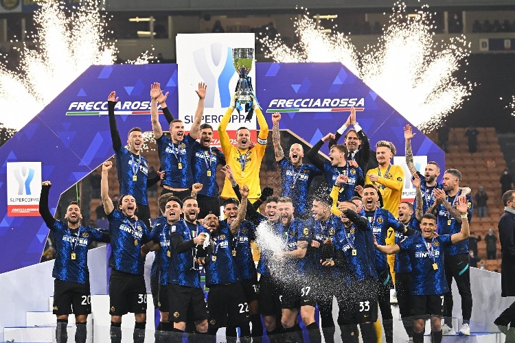 Inter de Milan se corona en la Supercopa de Italia