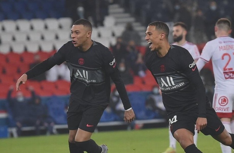 PSG domina al Brest en la Ligue 1