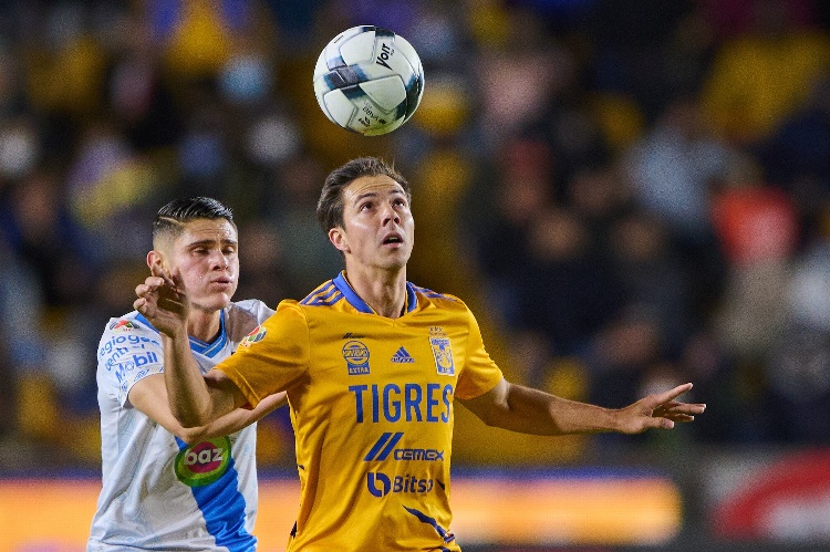 Afición de Tigres abuchea a Sebastián Córdova (VIDEO)