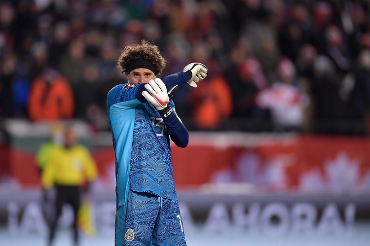 El entrenamiento de Ochoa para no recibir más goles (VIDEO)