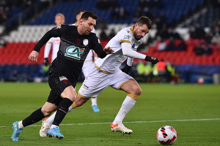 Explotan contra Messi en Francia por eliminación del PSG 