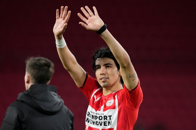 'Guti' y el PSV dan el primer paso a la siguiente ronda de Conference League