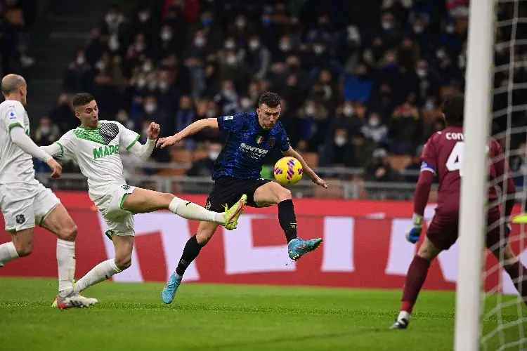 Inter sufre derrota que lo aleja del liderato