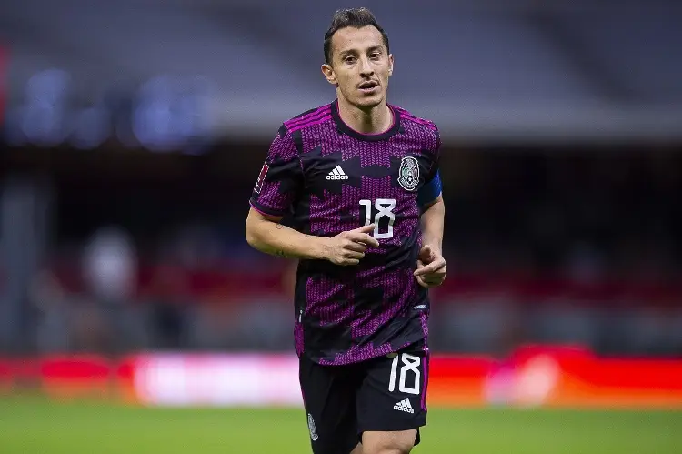 Guardado revela cómo es su relación con 'Chicharito'