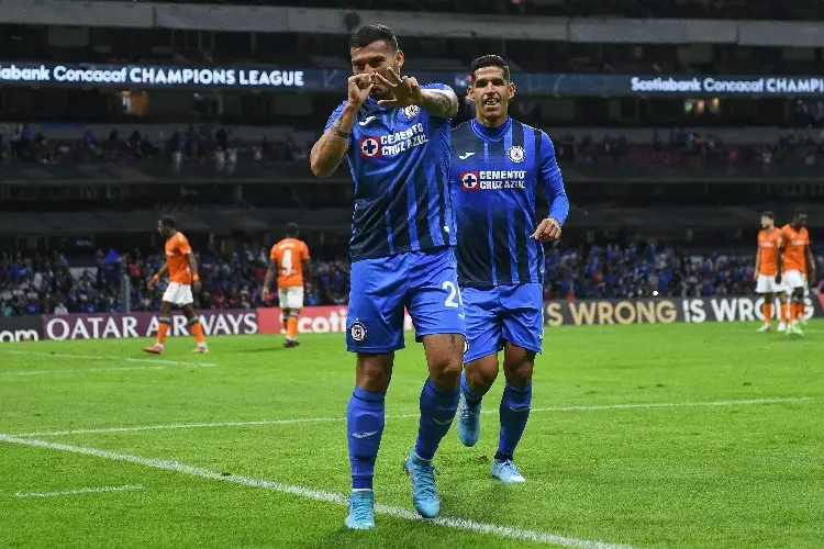 Cruz Azul le pega al Forge FC y avanza en la Concachampions