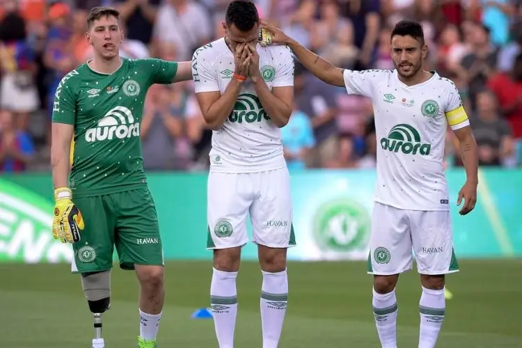 Chapecoense lamenta que sobreviviente se beneficie del accidente