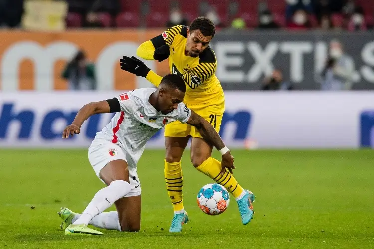 Borussia Dortmund se aleja cada vez más del liderato 