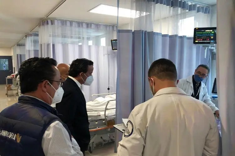 Presidente de Liga MX visita a heridos en Querétaro
