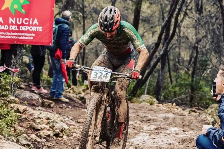 Mexicano hace historia en Ciclismo de Montaña 