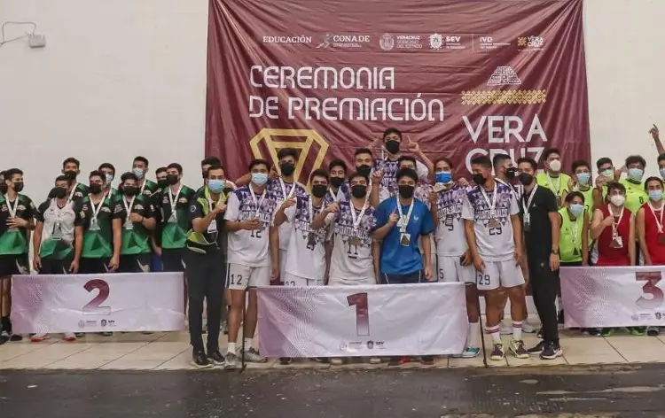 Xalapa y Veracruz dominan voleibol de Juegos Estatales
