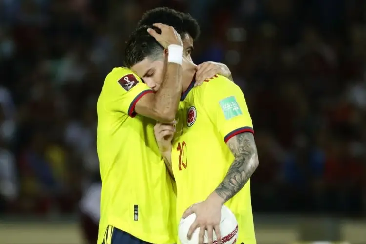 James rompe en llanto por no calificar al Mundial