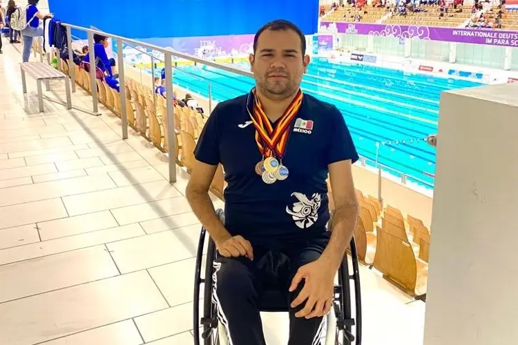 Veracruzano Diego López gana cuatro medallas en Serie Mundial 