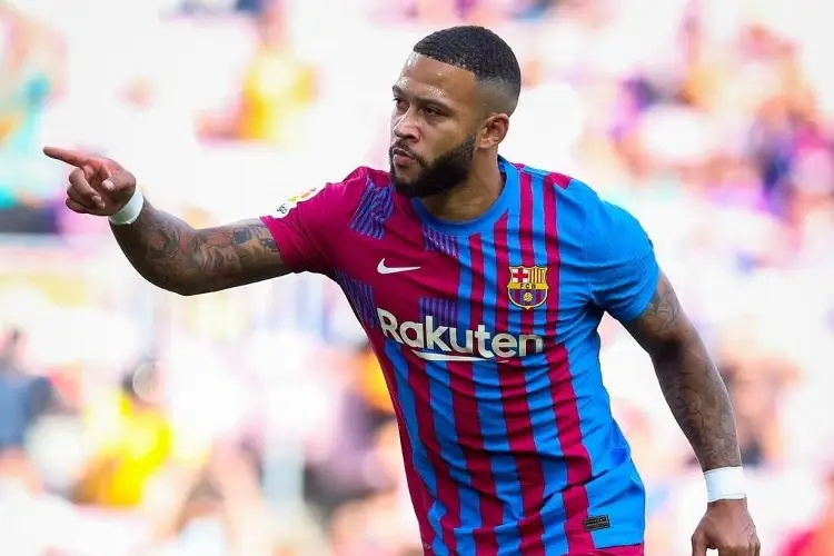 Memphis no juega la Europa League con el Barcelona