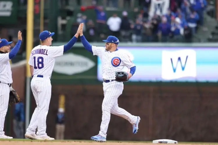 Cubs debutan con triunfo ante los Cerveceros