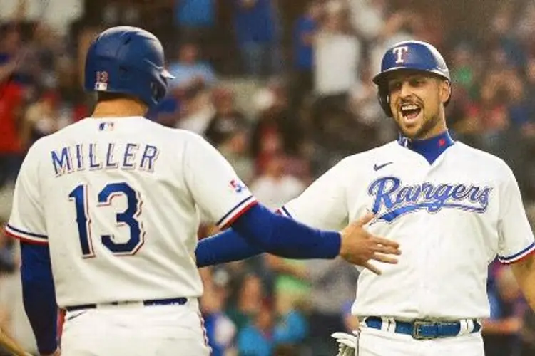 Rangers tunden a los Angels