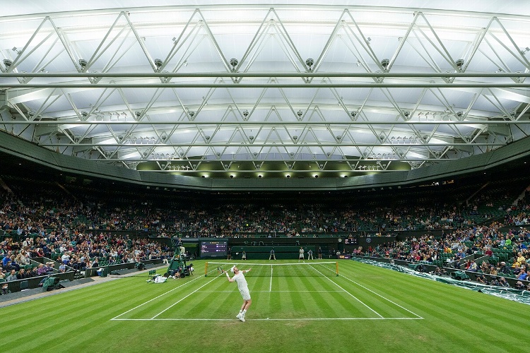 Wimbledon prohíbe competir a los tenistas rusos y bielorrusos 