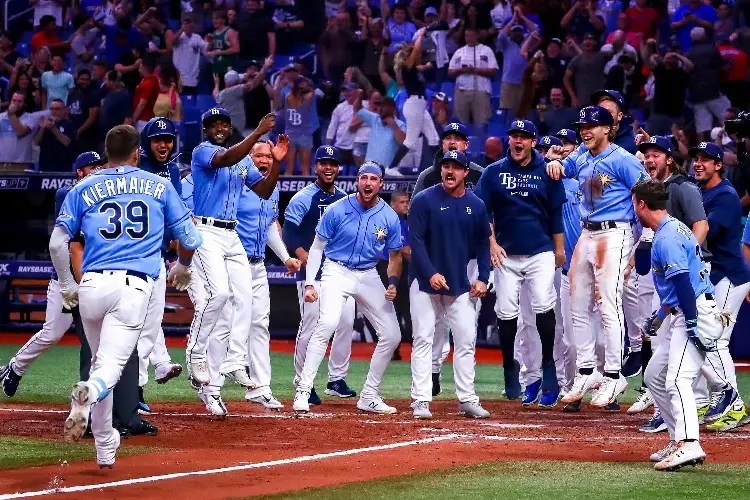 Rays se impone a Red Sox en la décima entrada