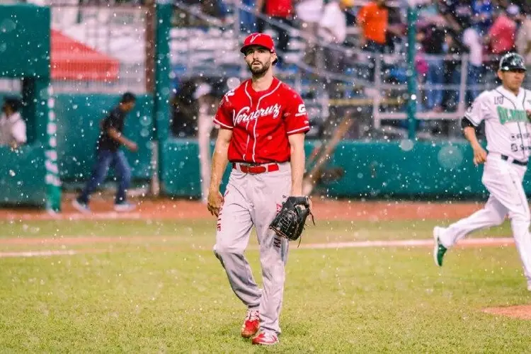 ¡Otra vez! Lluvia impide juego entre El Águila y Olmecas