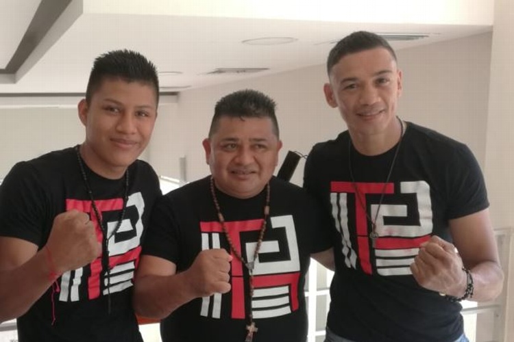 'Tachi' Rojas evoluciona en el boxeo profesional