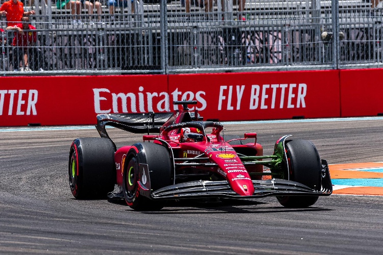 Ferrari tiene Pole en Miami, 'Checo' saldrá cuarto