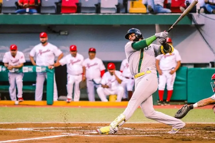 Pericos vence a El Águila y empareja la serie