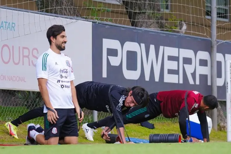 Termina entrenamiento del Tri de tres jugadores