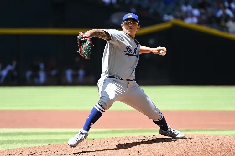 Julio Urías tiene pésima noche y caen los Dodgers 