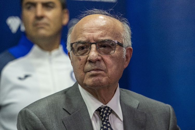 Alfredo Álvarez retornaría a la vicepresidencia de Cruz Azul