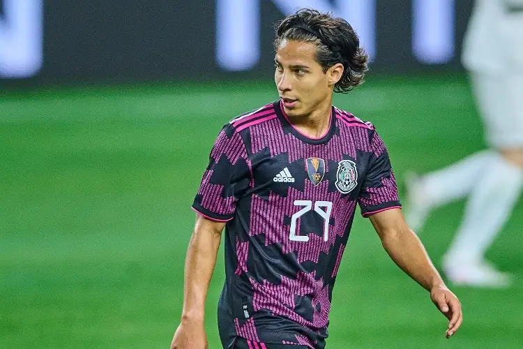 Club alemán 'suspira' por Diego Lainez 