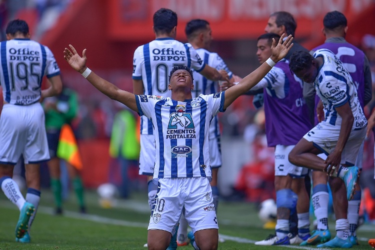 Futbolista abandona a Pachuca a horas de las Semifinales 