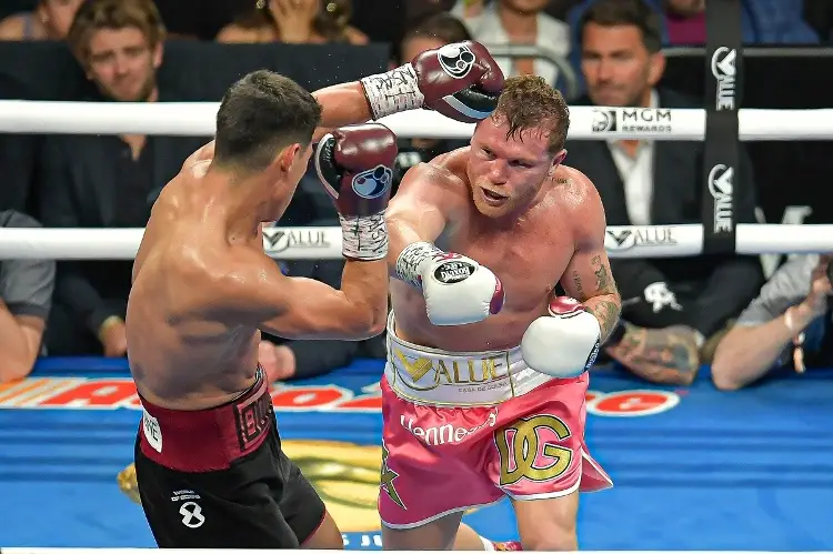 'Canelo' Álvarez revela rival y fecha de su próximo combate 