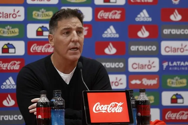 Chile presenta a su nuevo DT y promete llevarlos a Qatar 2022