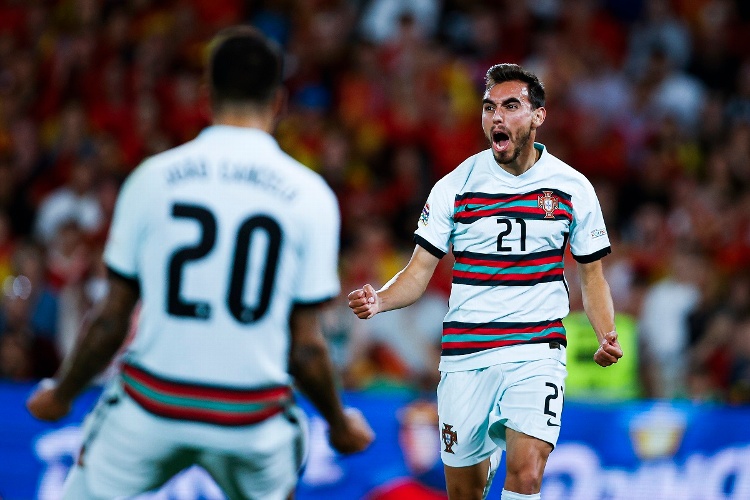¡Portugal rescata empate ante España!
