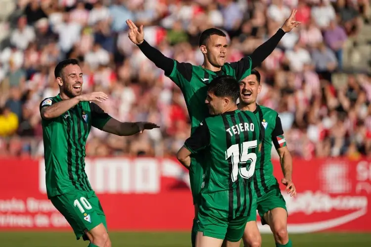 Eibar vence al Girona en la lucha por ascender a La Liga