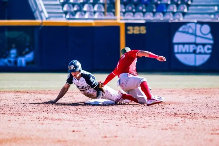 Sultanes repite la dosis frente a El Águila