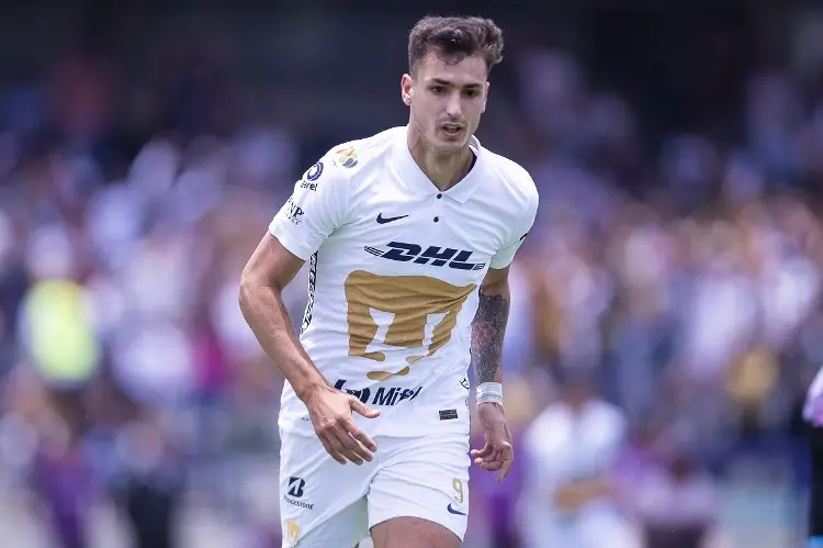 Dinenno se queda en Pumas y renueva