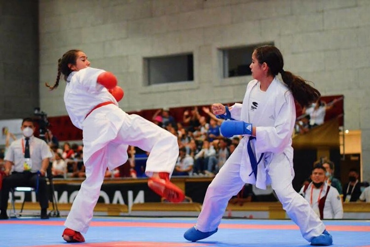 Doble medalla para Veracruz  en primera jornada de Karate 