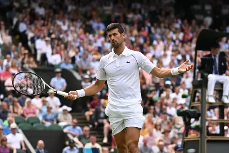 Arrasa Djokovic y sigue avanzando en Wimbledon