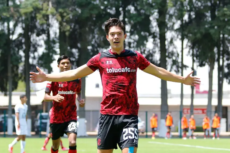 Canterano de Toluca está a prueba en el Olympique de Lyon