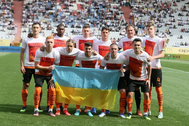 Ucrania reactivará su liga de futbol, pese a conflicto con Rusia