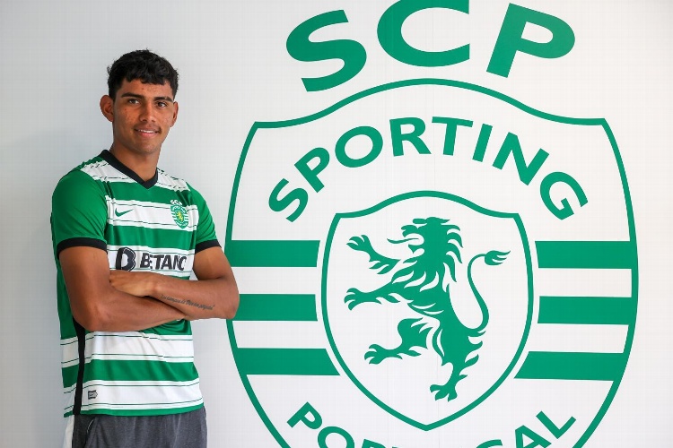 Sporting Lisboa hace oficial fichaje de un mexicano
