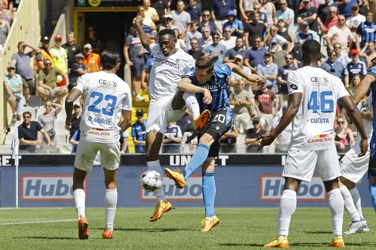 Gerardo Arteaga y Genk tienen amargo debut en Liga de Bélgica