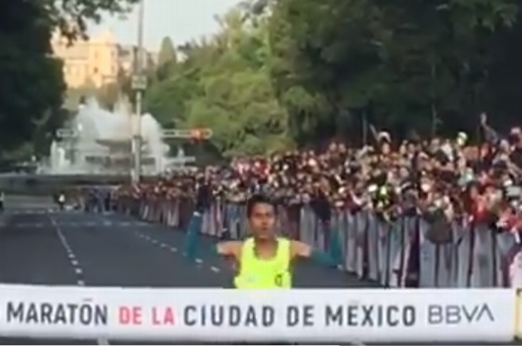 Mexicanos hacen el 1,2,3 en el Medio Maratón de la Ciudad de México 