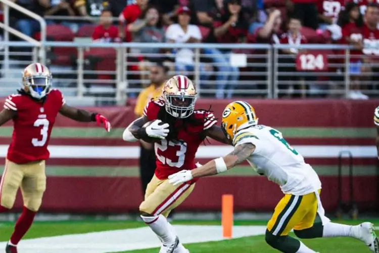 49ers vence a Packers en pretemporada